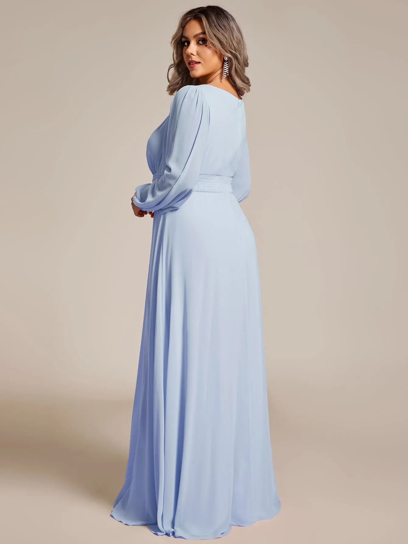 Plus Size Round Neck Wholesale Bridesmaid Dresses with Long Lantern Sleeves